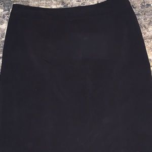 Covington size 10 black pencil skirt.